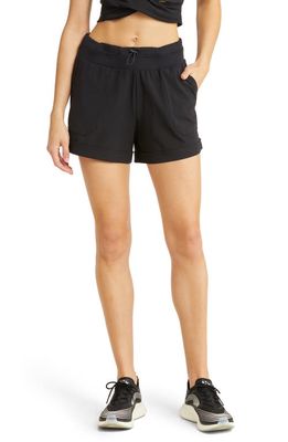 zella Horizon Woven Shorts in Black