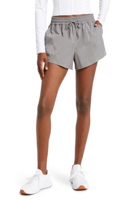 zella Streamline Reflective Shorts in Grey December