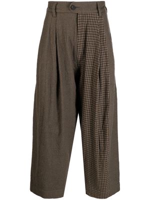 Ziggy Chen panelled pleated drop-crotch trousers - Brown