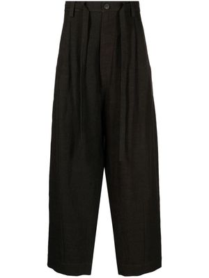 Ziggy Chen pleated linen drop-crotch trousers - Brown