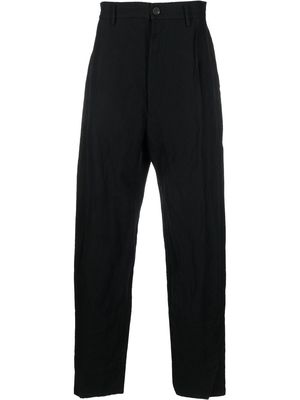 Ziggy Chen stripe-print tapered trousers - Black